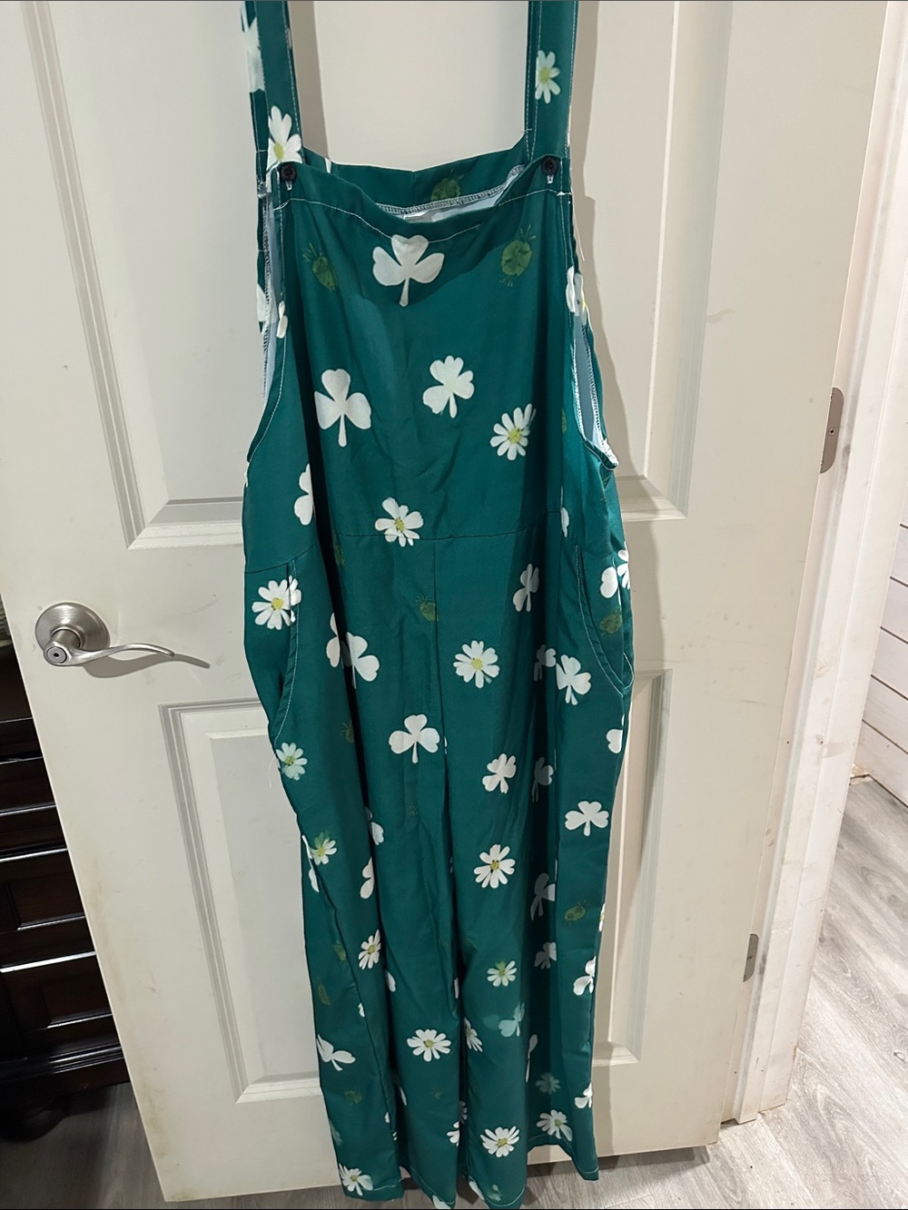Source Unknown Green Floral Clover Print Jumpsuit